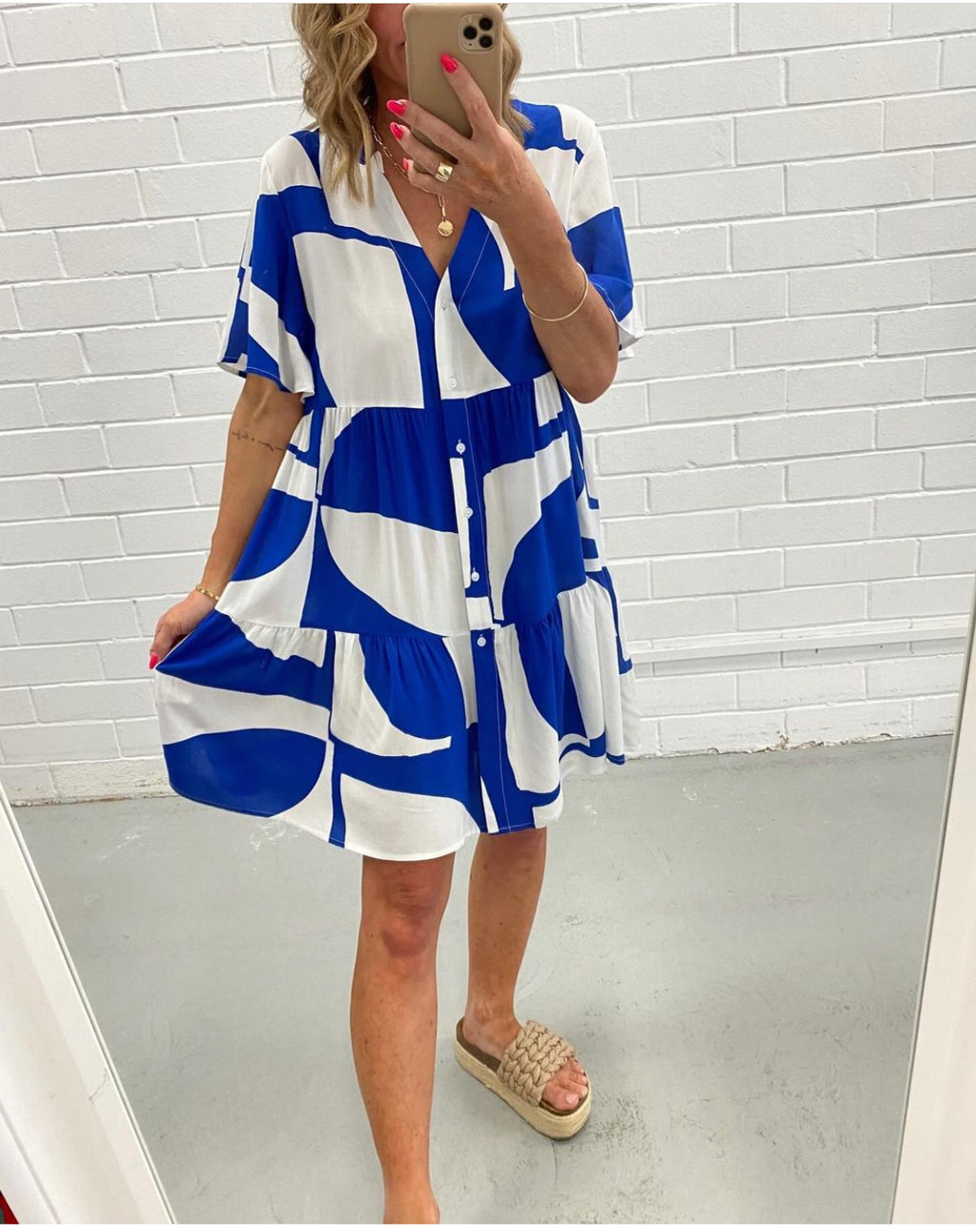 Chivella Dress