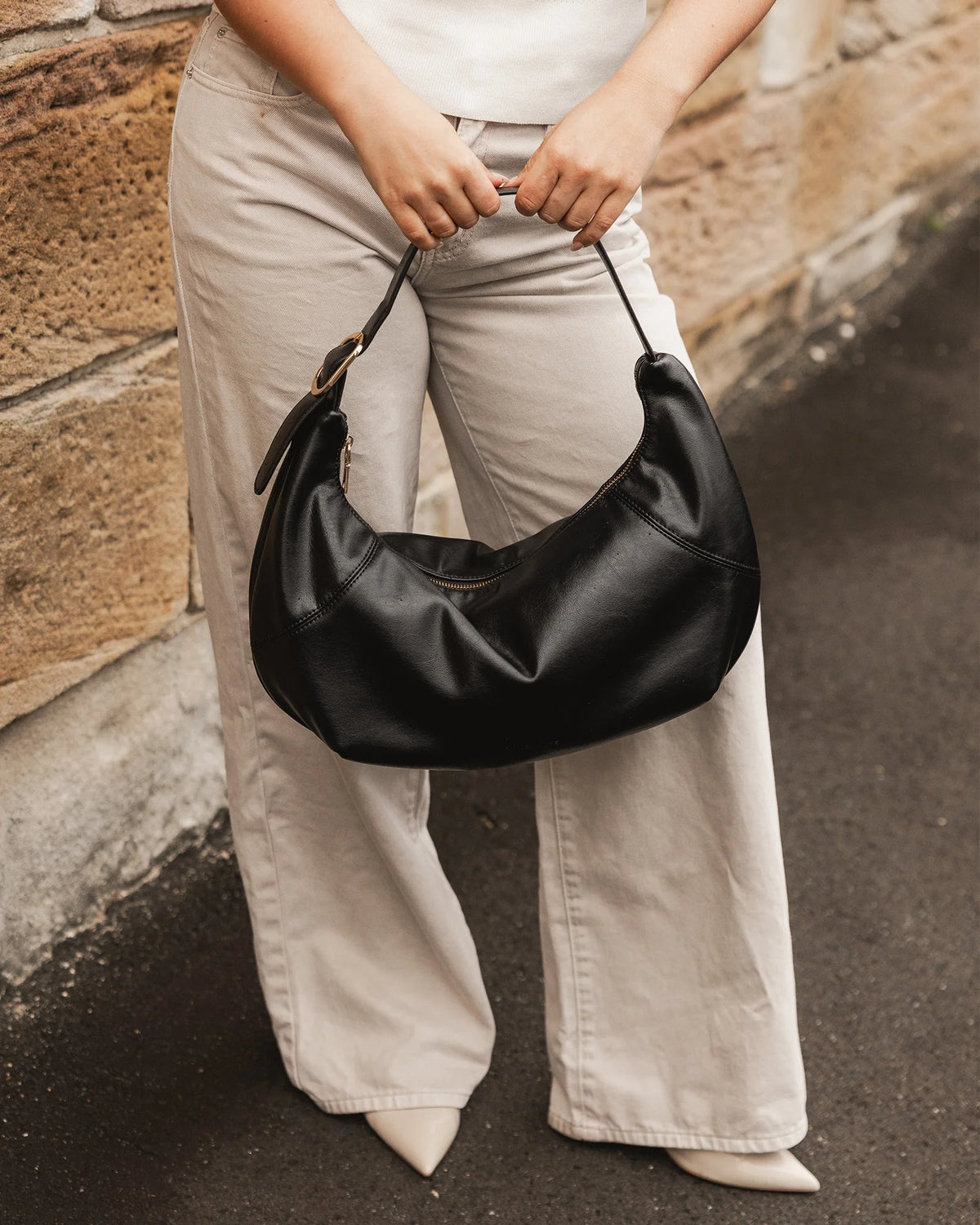 Louenhide The Cleo Shoulder Bag Black