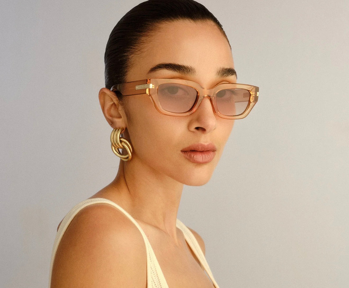 Le Specs Cubito Sand