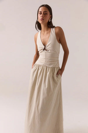 Sovere Hari Dress Creme