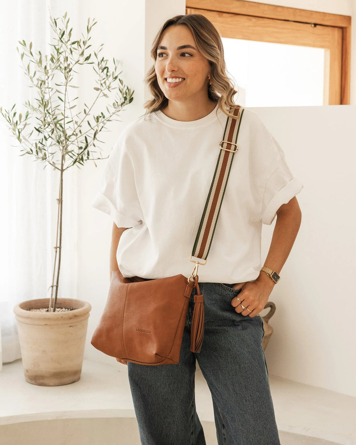 Louenhide Daisy Tan Crossbody Bag