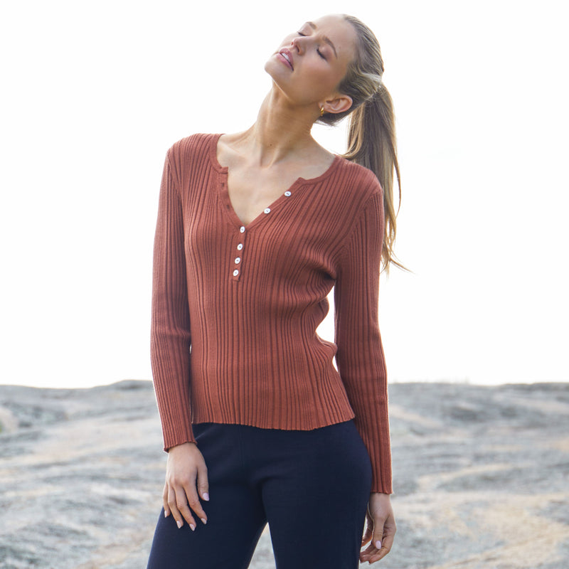 Hannah Rust Rib Top
