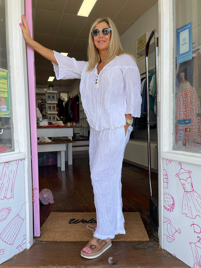 Nylah 3 Button White Top