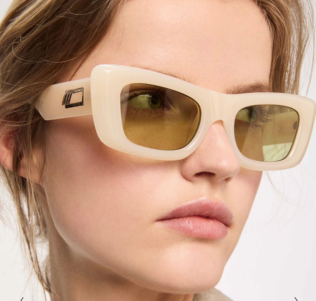 Le Specs Dopamine Milky Almond