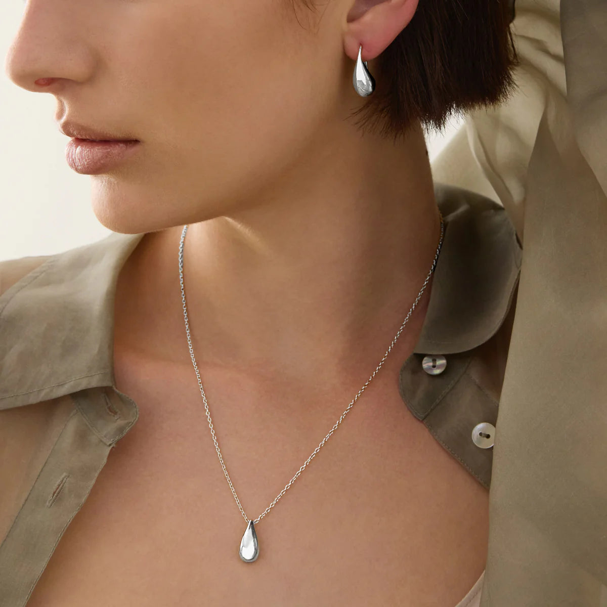 Eau Silver Necklace