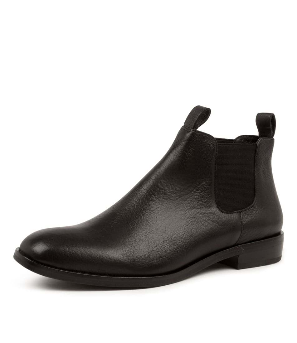 Wander Black Leather Boot