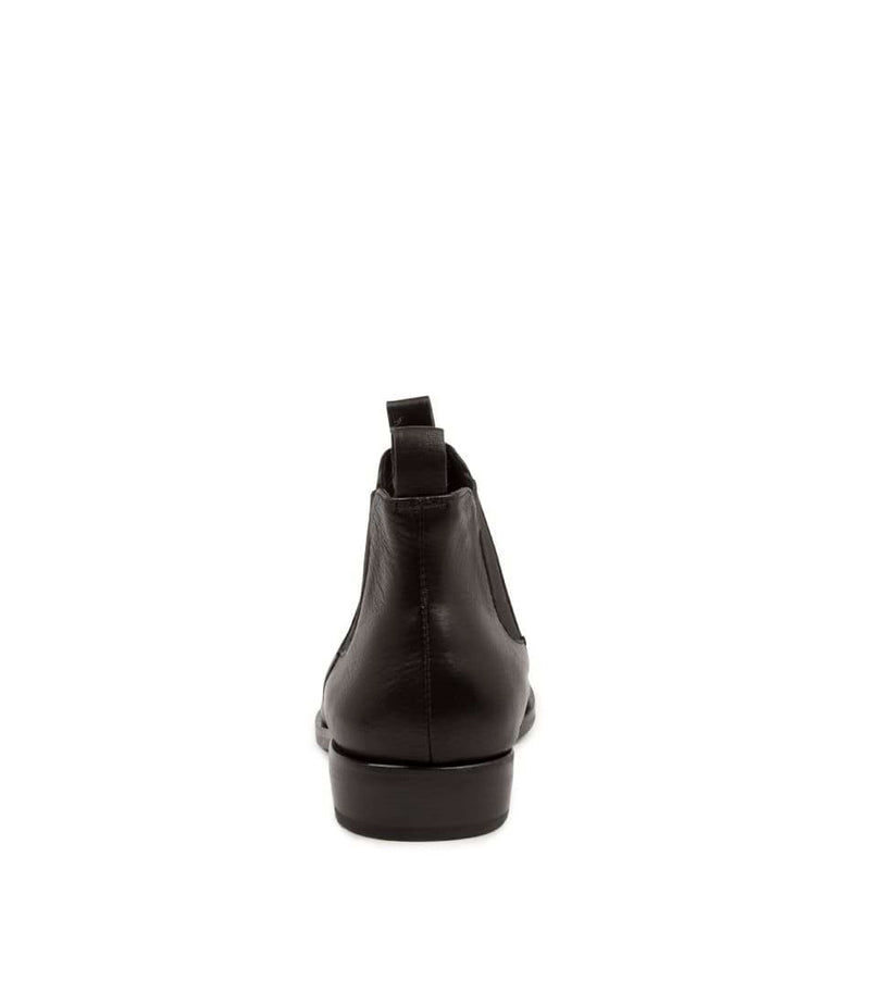 Wander Black Leather Boot