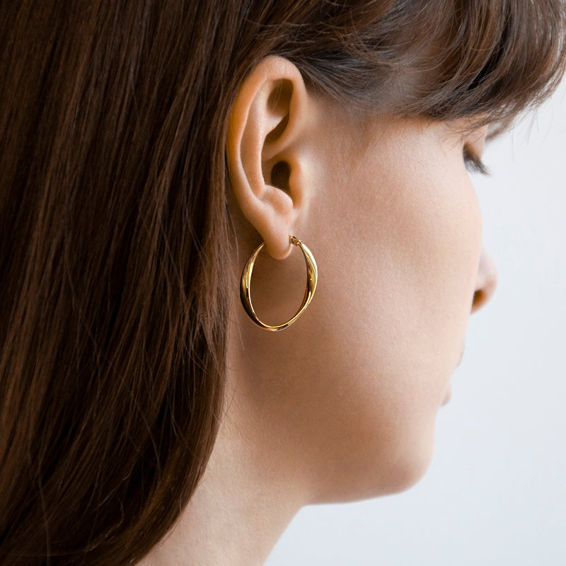 Cinta yellow gold hoop