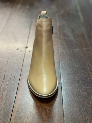 Guru Natural Waxy Leather Boot