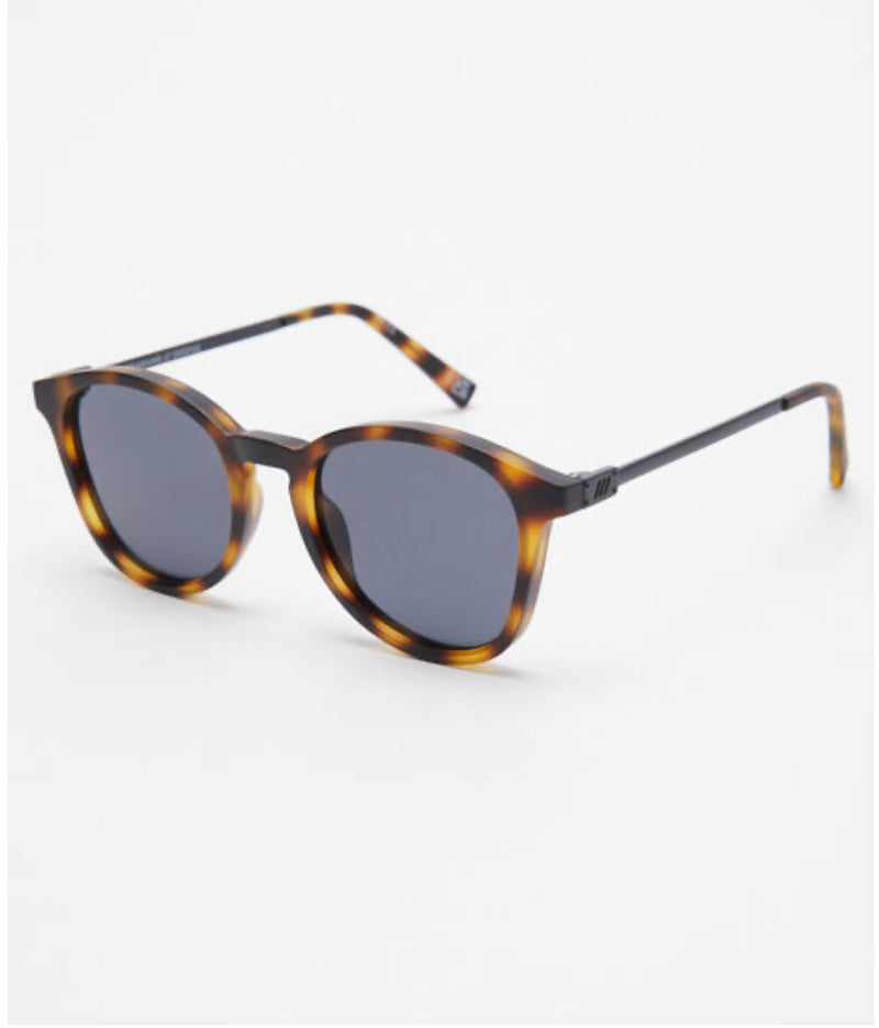 Le Specs Contraband